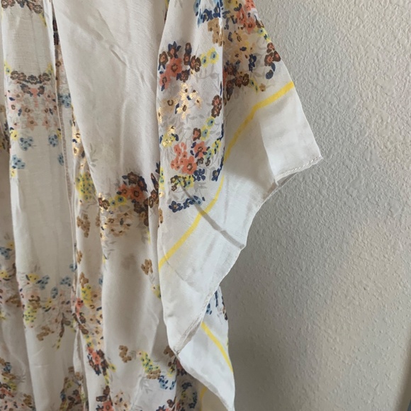 Woven‎ Heart floral kimono OSFA summer layer or swim coverup - Picture 3 of 6